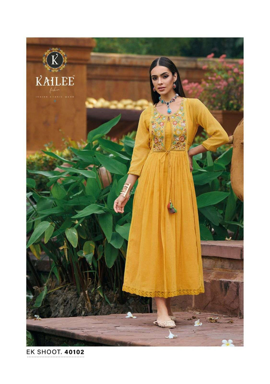 DGN20 - DESIGNER GOWN