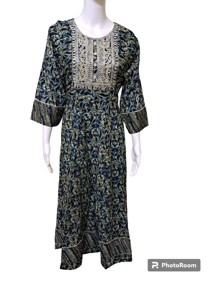 PSG1 - Plus size gown