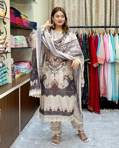 Pakistani suit