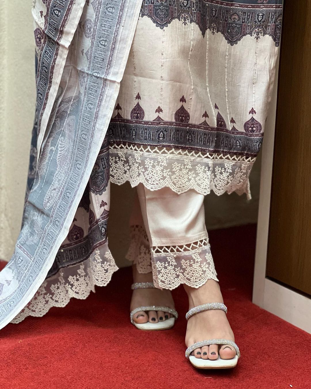 Pakistani suit