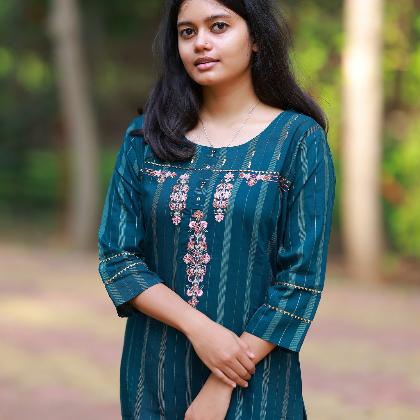 DE2PC1- HANDWORK 2 PIECE SET