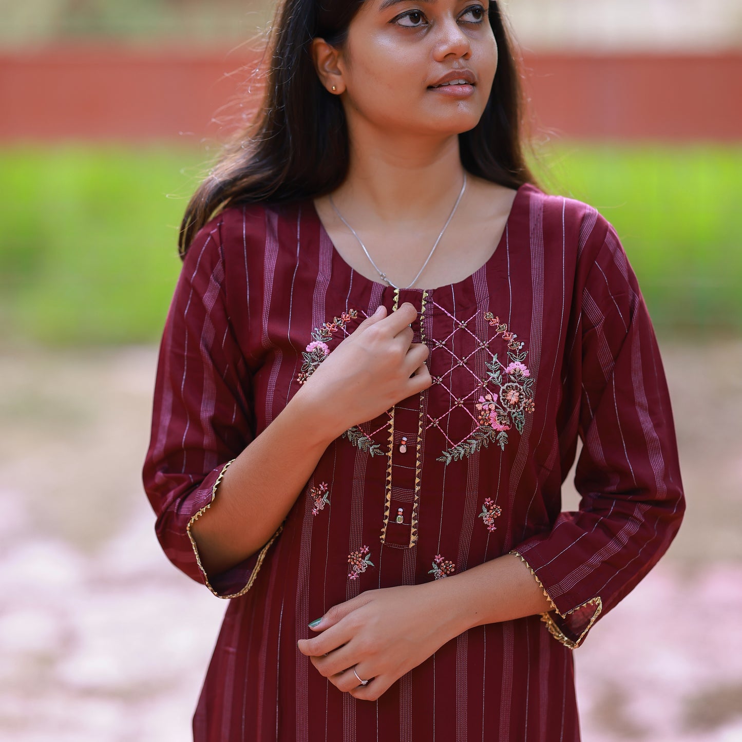 DE2PC1- HANDWORK 2 PIECE SET