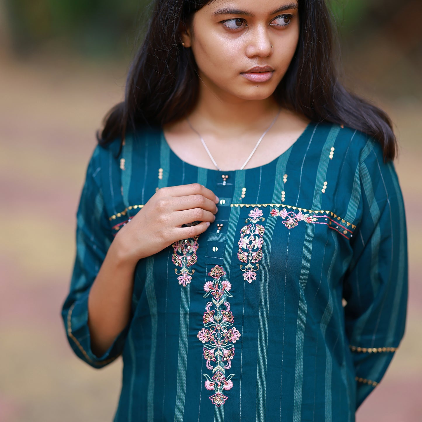 DE2PC1- HANDWORK 2 PIECE SET